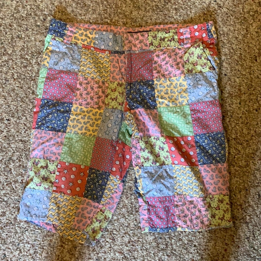 Vineyard vines size 6 Bermuda shorts